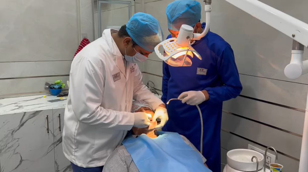 Experience The Excellence Of Re-Hab Dental Clinic, Noida Leading Dental Implant Surgeon